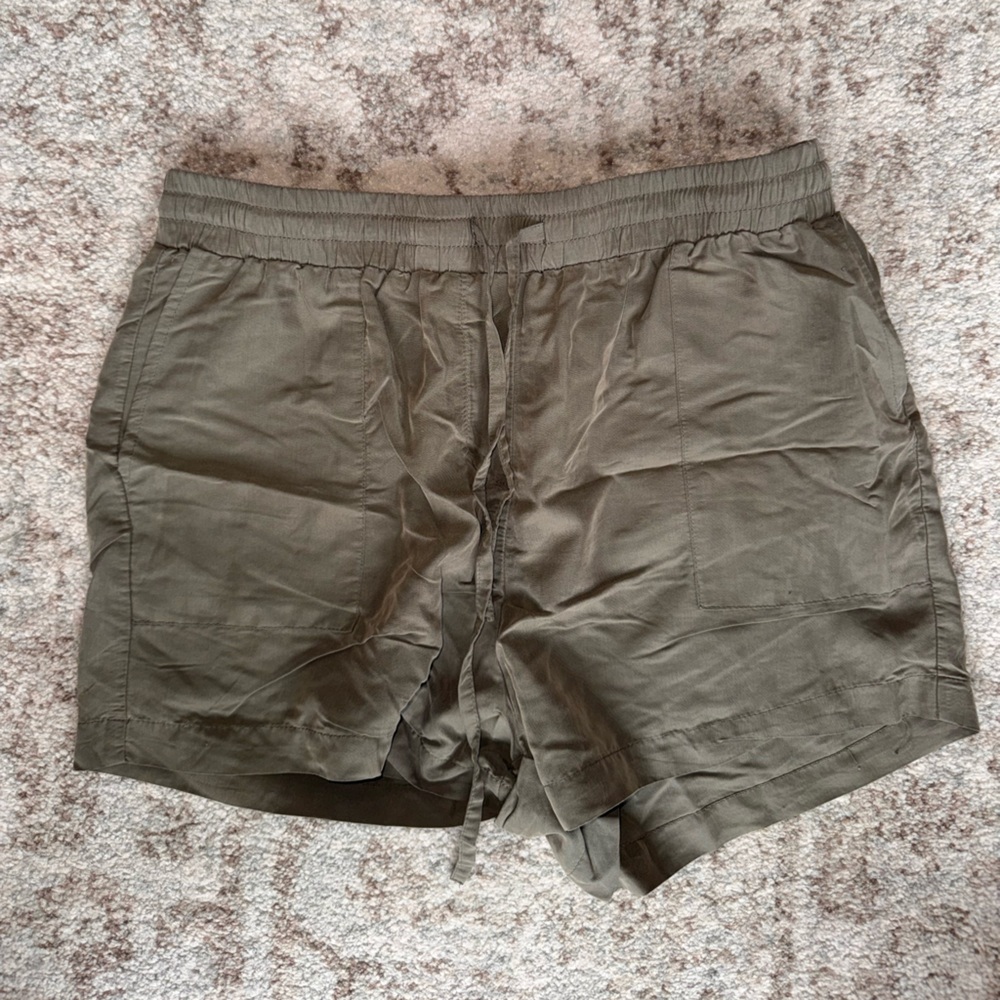Kenneth Cole Olive Green Relaxed Shorts